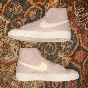 Nike blazer